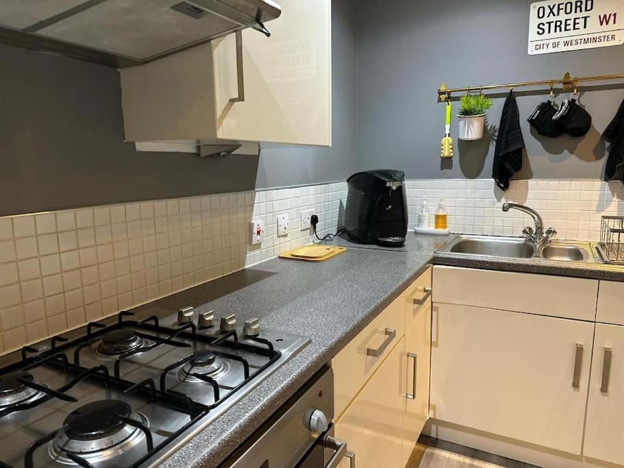 Stunning Luxury Croydon Apartment Gatwick Airport Close Purley Exterior foto