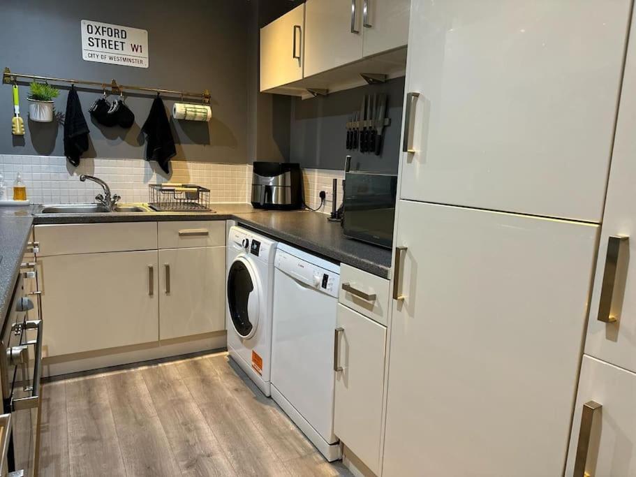 Stunning Luxury Croydon Apartment Gatwick Airport Close Purley Exterior foto