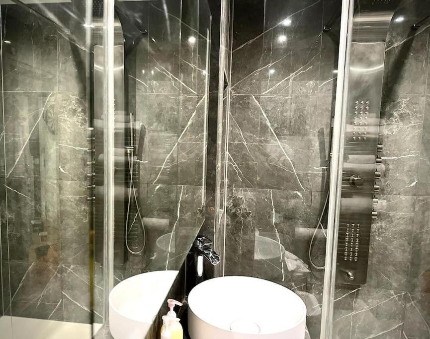 Stunning Luxury Croydon Apartment Gatwick Airport Close Purley Exterior foto