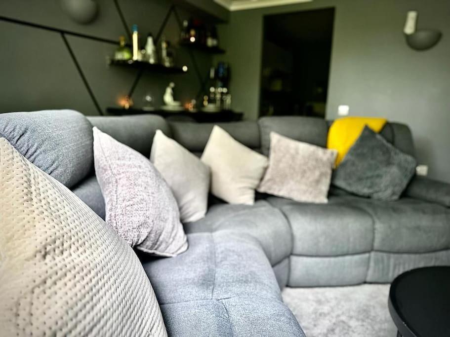 Stunning Luxury Croydon Apartment Gatwick Airport Close Purley Exterior foto